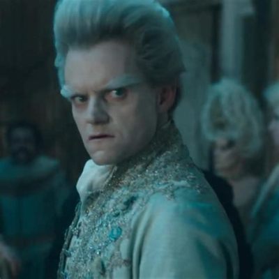  Jonathan Strange & Mr Norrell: İngiliz Büyücülüğünün Karanlık ve Şaşırtıcı Yeniden Doğuşu!