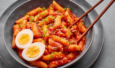 떡볶이 맛집: 왜 우리는 매운 음식에 중독되는 걸까?